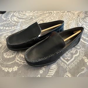 Kenneth Cole Boys Shoes - NEW